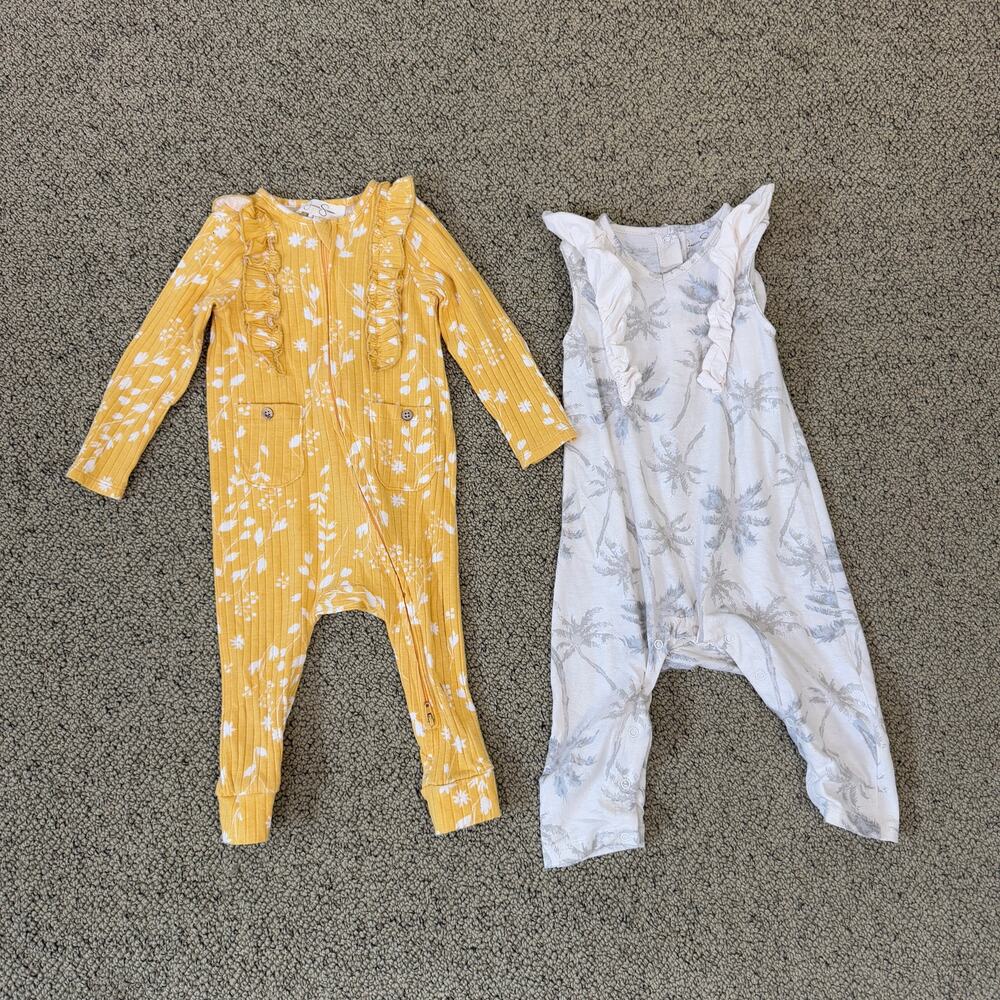 Jessica Simpson Pair Of Girls Onesie Outfits US Girl's 12M New